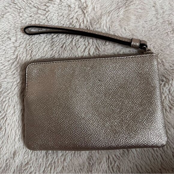 Coach Metallic Gold Pebble Leather Small Corner Zip Wristlet Handbag Purse - Picture 4 of 12